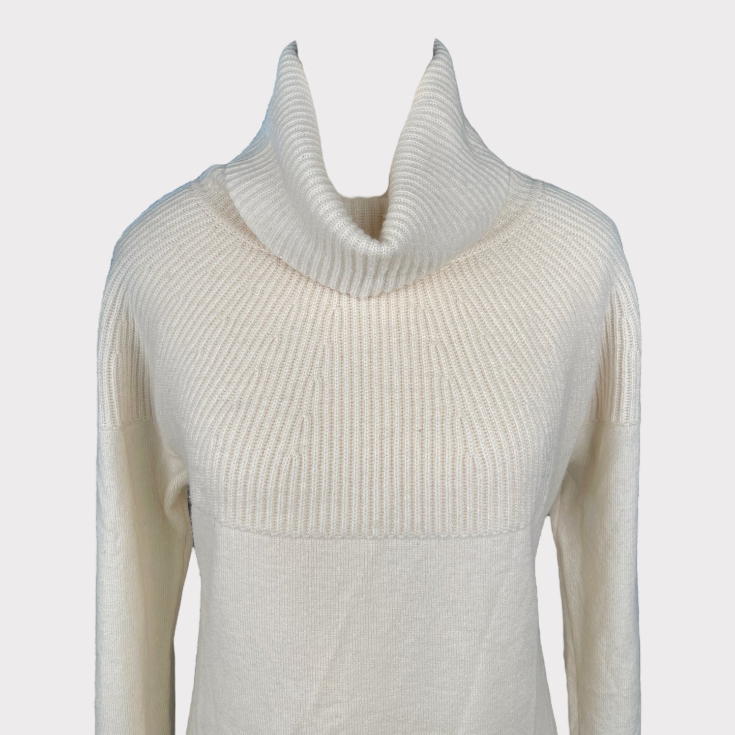 Valentino Cashmere Cream Turtleneck Long-Sleeved Ribbed Sweater Women's Size XL