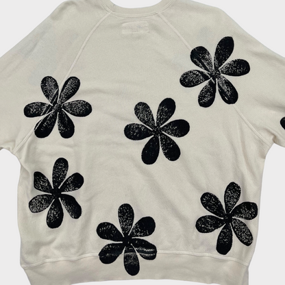 THE GREAT. Slouch Daisy Floral Stamp Oversized Sweatshirt Washed White Women's 0 / XS