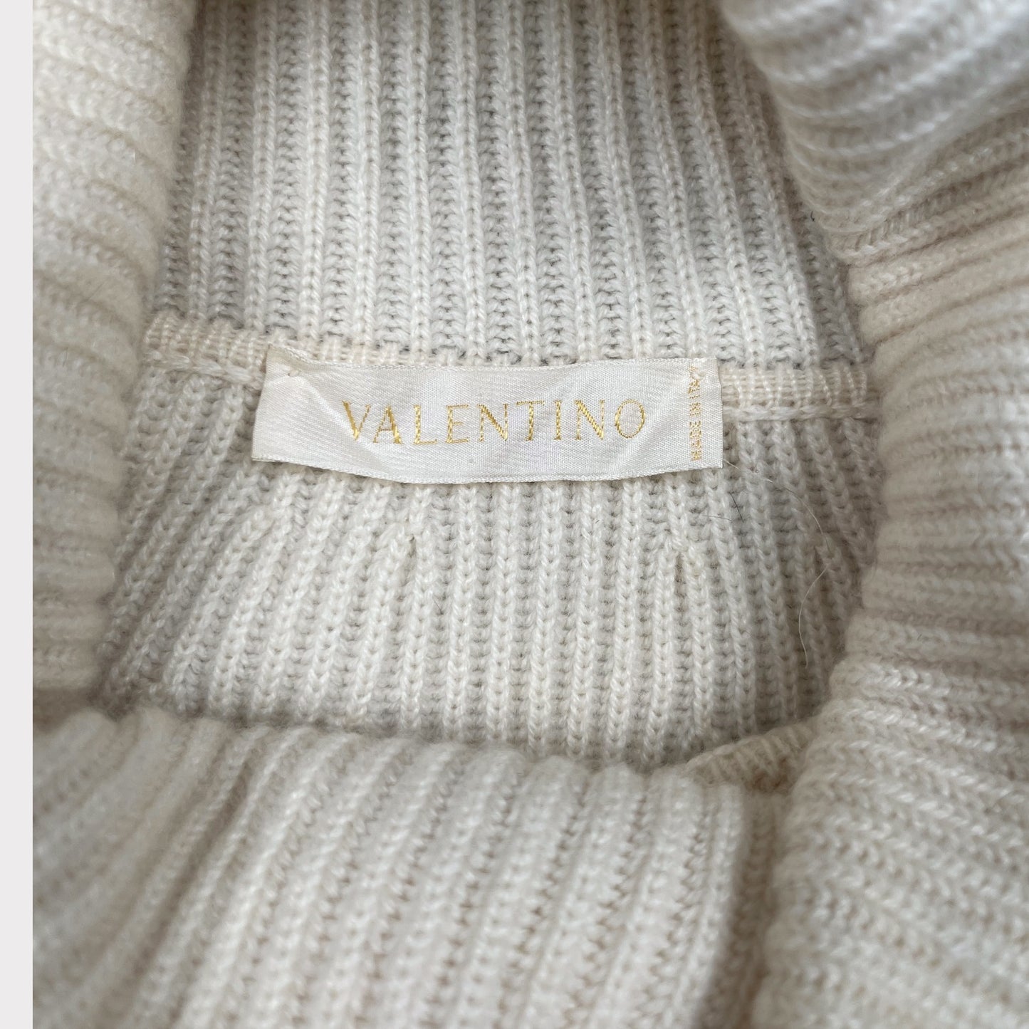 Valentino Cashmere Cream Turtleneck Long-Sleeved Ribbed Sweater Women's Size XL