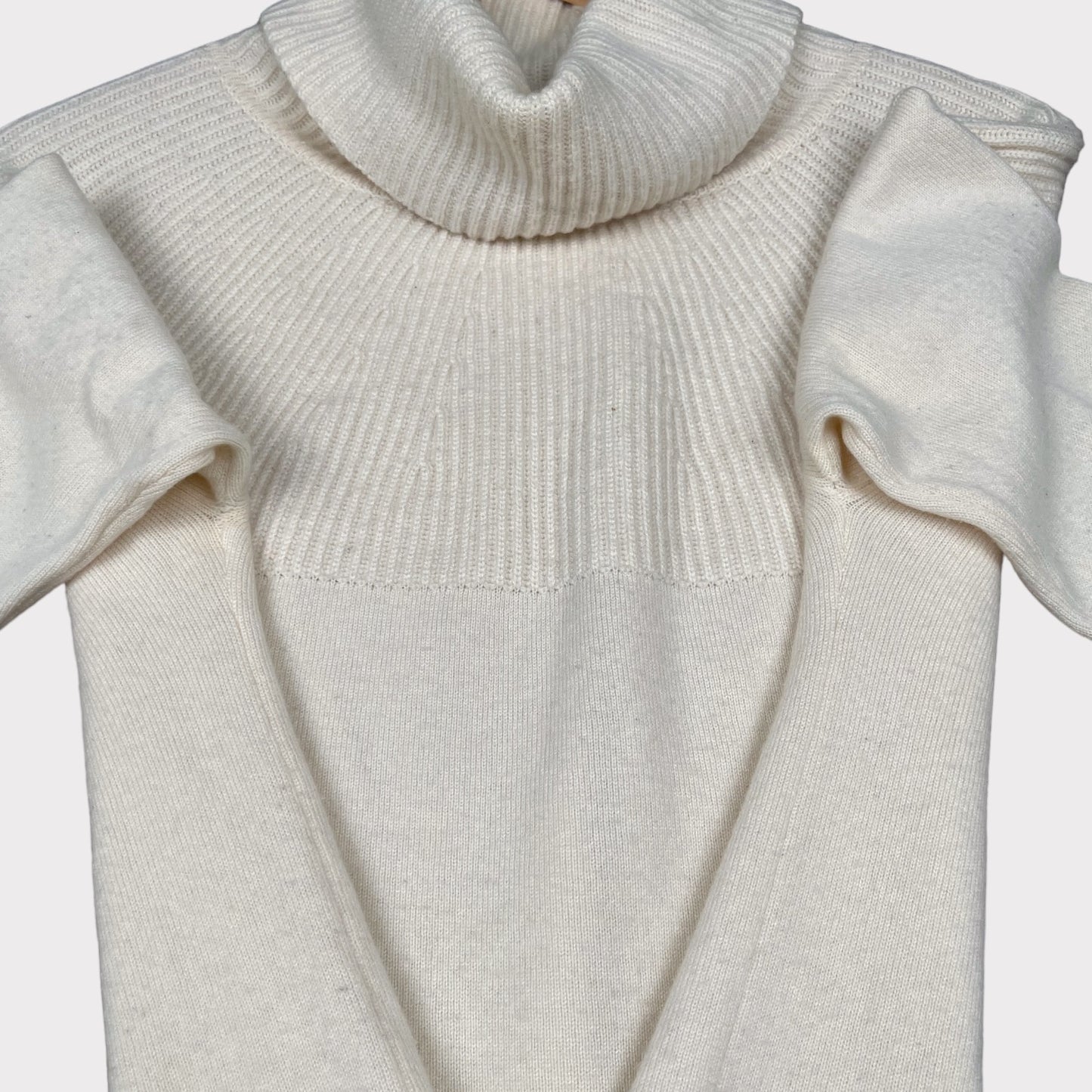 Valentino Cashmere Cream Turtleneck Long-Sleeved Ribbed Sweater Women's Size XL